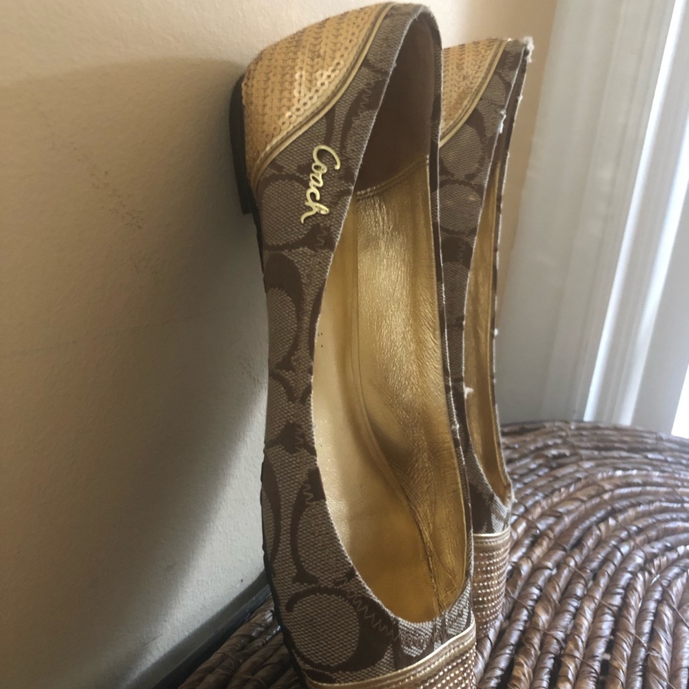 Flat gold sequins coach shoes 6.5 tan ballerina - Picture 2 of 8